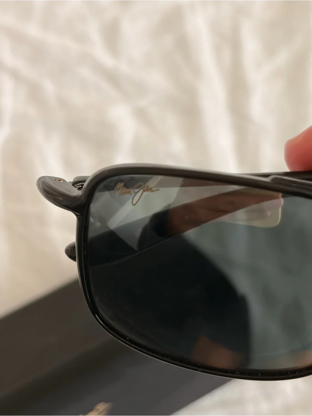 MAUI JIM Black Aviator Sunglasses - Dark Smoke Lenses